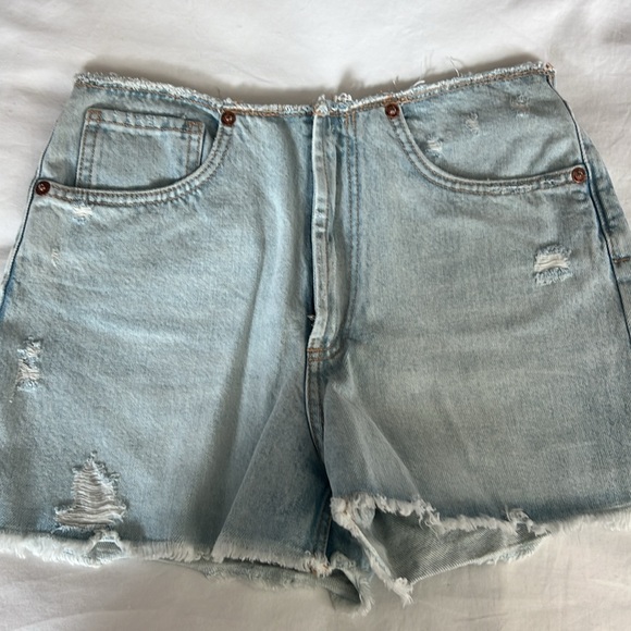 BNWT ZARA CUT OFF DENIM SHORTS - Picture 2 of 5